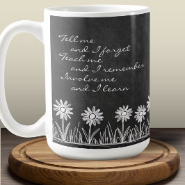 Café Caneca de Tipografia Cursiva com Desenho de Margar