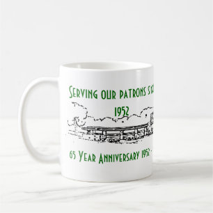 Café Caneca de um aniversário de 65 anos