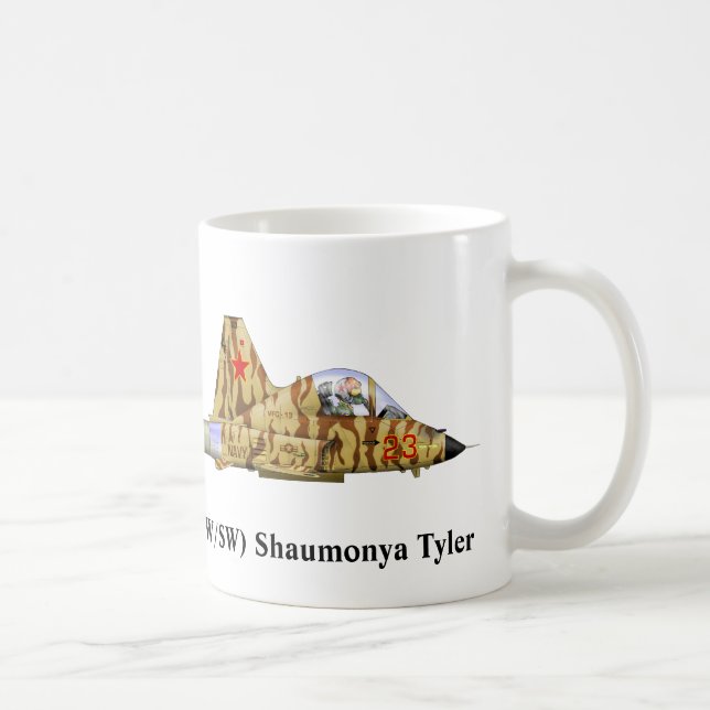Café Caneca de YN3 (AW/SW) Shaumonya Tyler (Direita)