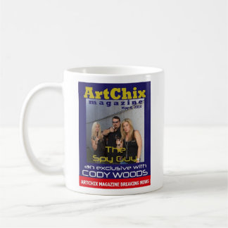 CAFÉ CANECA DO COBRIR DA CARA DO ESPIÃO DAS MADEIRAS DE