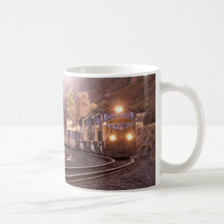 Café Caneca do comboio de mercadorias (righty)