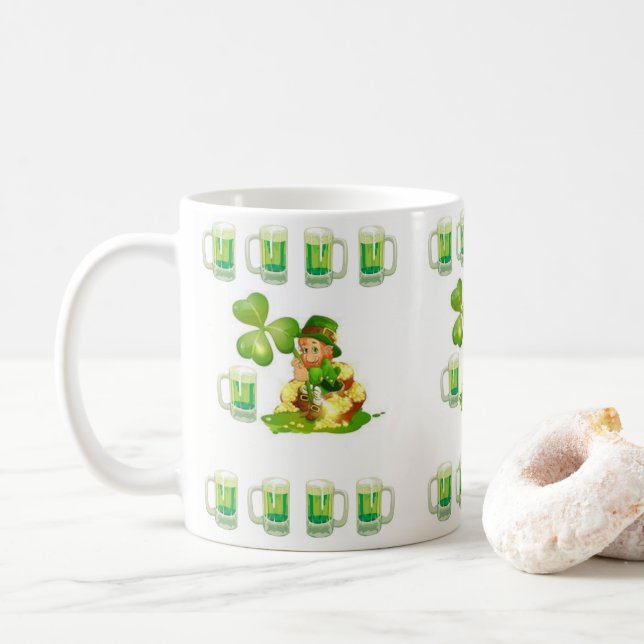 Café Caneca do Dia de São Patrício (Com Donut)