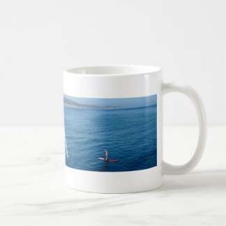 Café Caneca do embarque da pá da menina de Goleta
