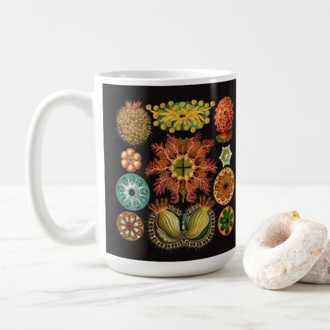 Café Caneca do equinodermo de Haeckel grande (Com Donut)