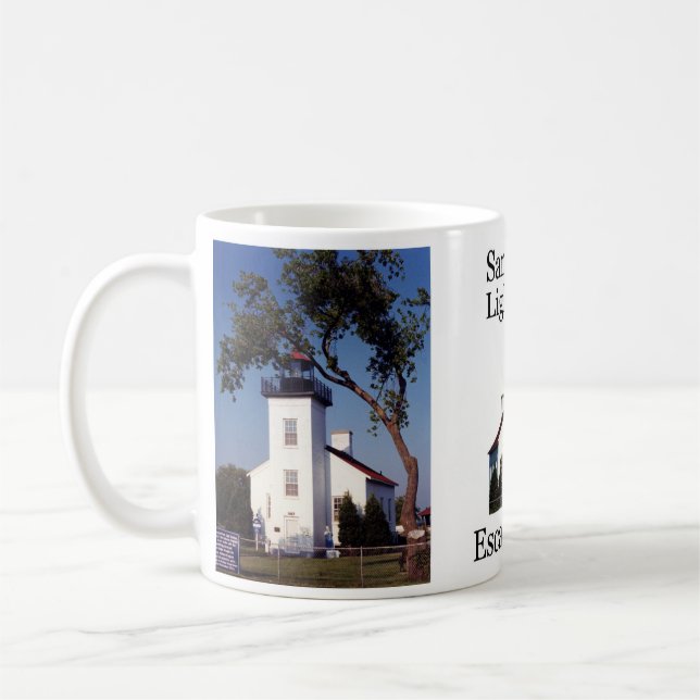 Café Caneca do Farol de Sand Point Escanaba (Esquerda)