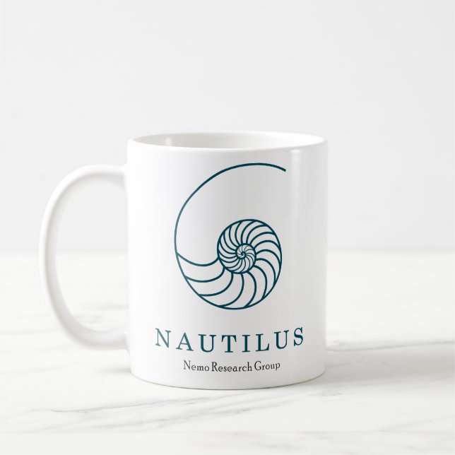 Café Caneca do nautilus de Envio do capitão Nemo (Esquerda)