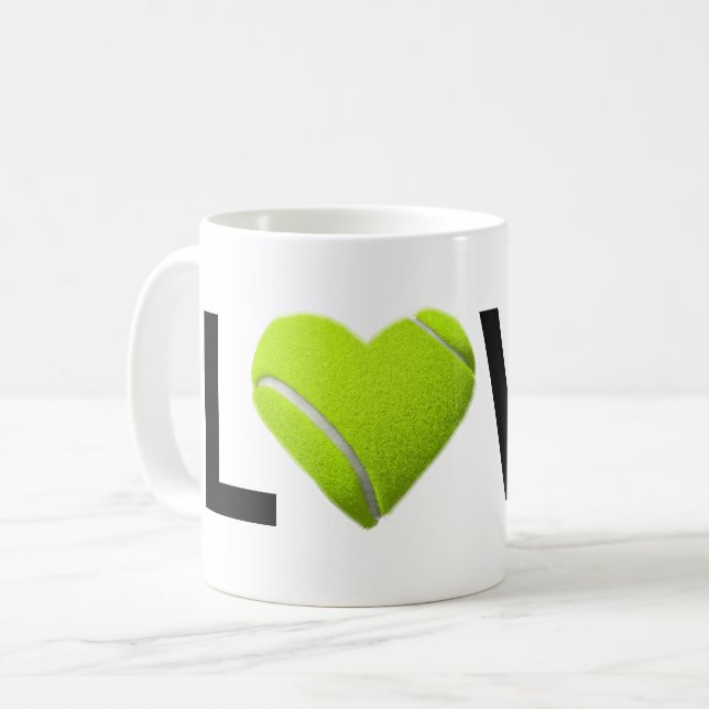 Café Caneca do tênis do amor (coração da bola de tênis) (Frente Esquerda)