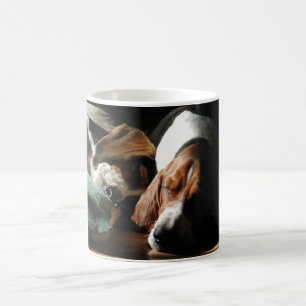 Café caneca dos cães de basset do sono