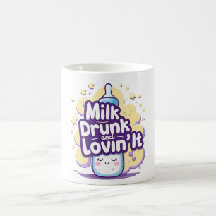 Café Caneca Engraçada de Bebê 'Bêbado de Leite e Adoran