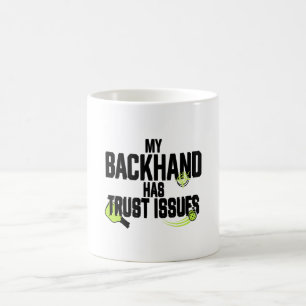 Café Caneca Engraçada de Pickleball – Meu Backhand Tem