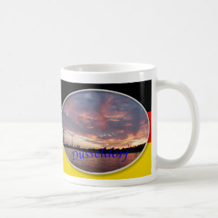 Café Caneca frente e verso do por do sol de Dusseldorf
