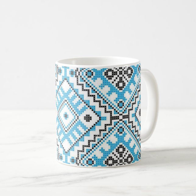 Café Caneca geométrica azul do bordado de Vyshyvanka do (Frente Esquerda)