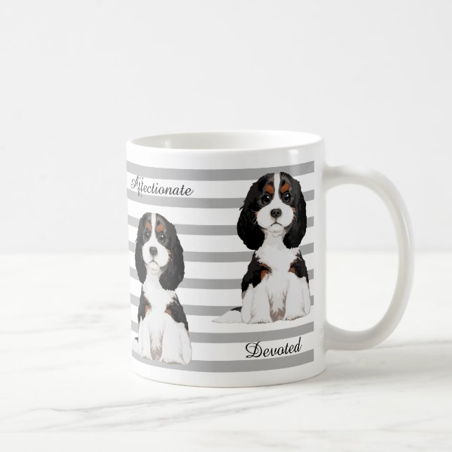 Café Caneca ilustrada descuidado do Spaniel de rei (Direita)