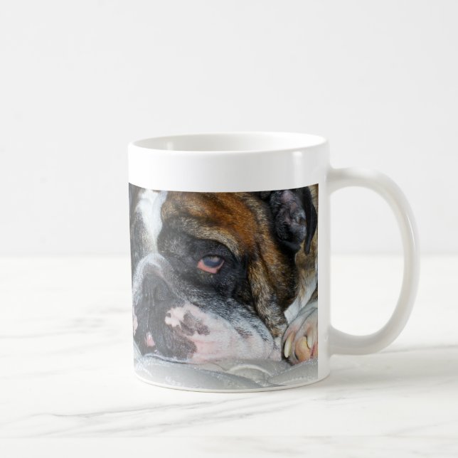 Café Caneca inglesa sonolento do buldogue de Sassydog (Direita)