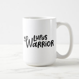 Café Caneca Lupus Warrior – Citação de Lobo Letrada à M