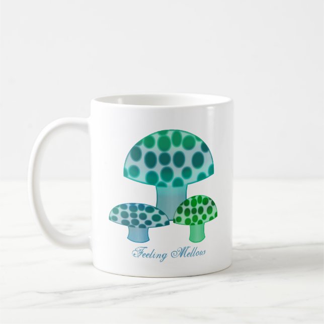 Café Caneca madura de sentimento do cogumelo (Esquerda)