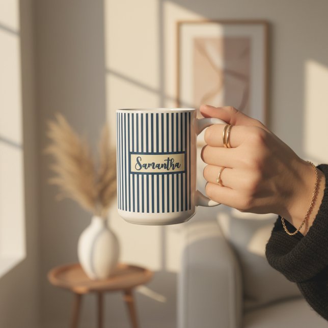 Café Caneca Personalizada com Listras Azuis de Presente (Blue Striped Personalized Coffee Mug – Festive Christmas Gift for Moms, Aunts, Teachers & Women)