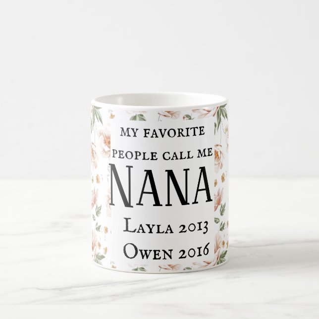 Café caneca personalizada de Nana com os nomes florais (Centro)