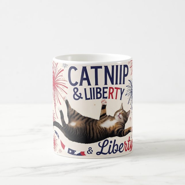Café Catnip & Liberty - Caneca de Gato Divertida (Centro)
