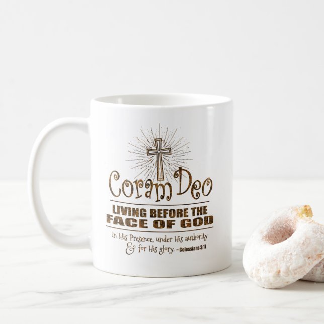 Café "Coram Deo" caneca clássica de 11 onças (Rosegold) (Com Donut)