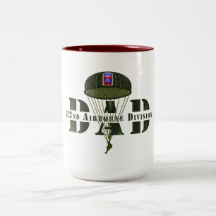 Café Em Dois Tons 82.a Caneca de viagem de "PAI" da divisão aérea