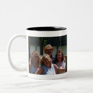Café Em Dois Tons A caneca do pisco de peito vermelho