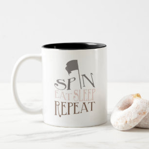 Café Em Dois Tons A rotação da guarda de cor come a caneca de caf