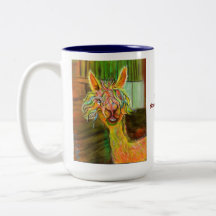 Alpaca de Hilda com caneca da história