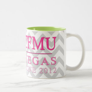 Café Em Dois Tons Caneca cor-de-rosa de TFMU VEGAS Chevron