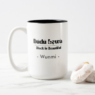 Café Em Dois Tons Caneca de Afirmação Black Is Beautiful — Presente