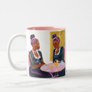 Café Em Dois Tons Caneca de Amizade na Mesa Rosa
