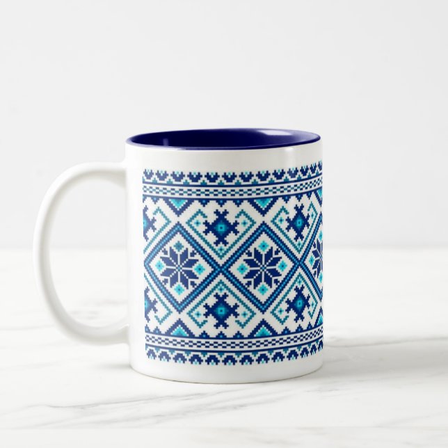 Café Em Dois Tons Caneca de bordado azul ucraniano (vyshyvanka) (Esquerda)