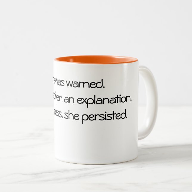 Café Em Dois Tons Caneca de café: Não obstante, persistiu (Frente Esquerda)