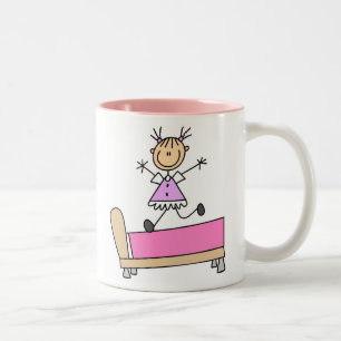 Café Em Dois Tons Caneca de Menina Pulando na Cama