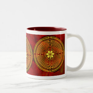 Café Em Dois Tons Caneca de Reddy do fogo do labirinto de Chartres