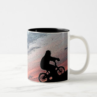 Café Em Dois Tons Caneca do por do sol de Bmx