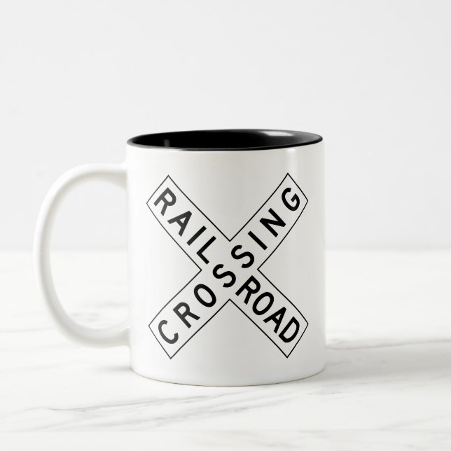 Café Em Dois Tons Caneca do sinal do cruzamento de estrada de ferro (Esquerda)