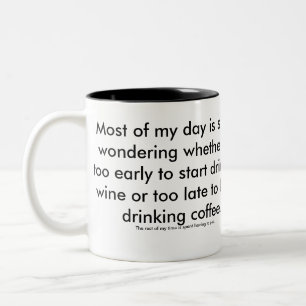 Café Em Dois Tons Caneca do vinho ou de café. A mãe ultrapassada