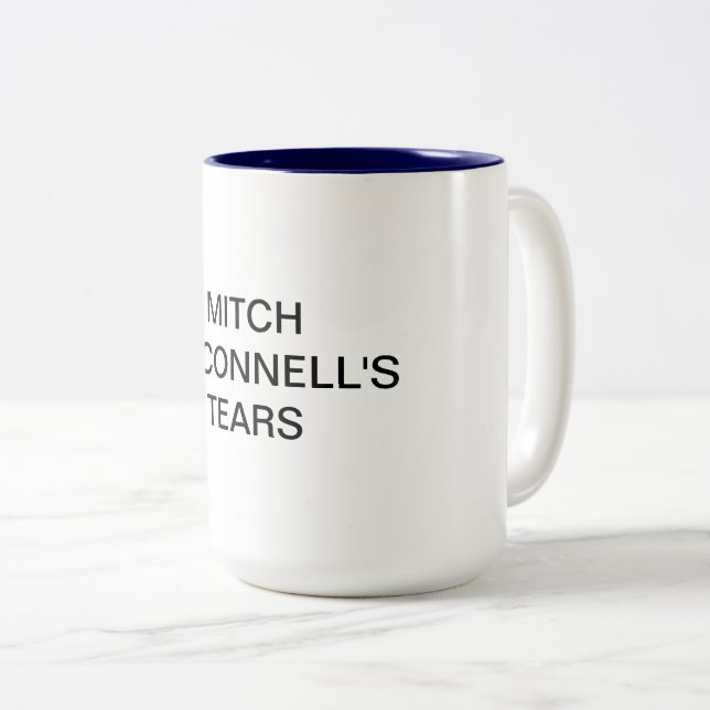 Café Em Dois Tons Caneca dos rasgos de Mitch McConnell (Frente Esquerda)