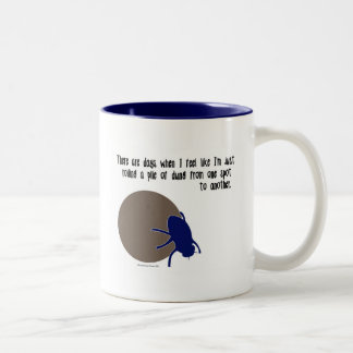 Café Em Dois Tons Caneca engraçada do inseto - besouros de estrume