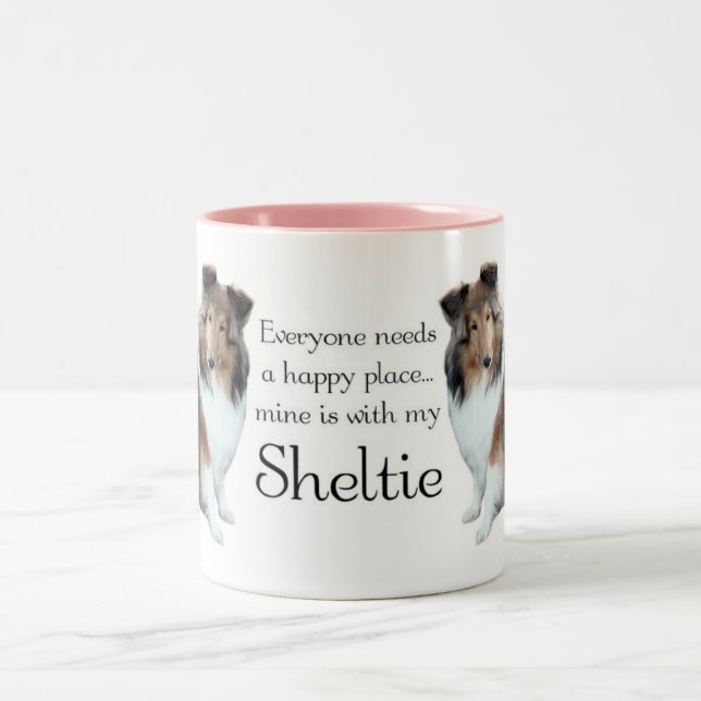 Café Em Dois Tons Caneca feliz de Sheltie do lugar (Centro)