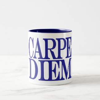 Café Em Dois Tons Caneca Latin das citações de Carpe Diem
