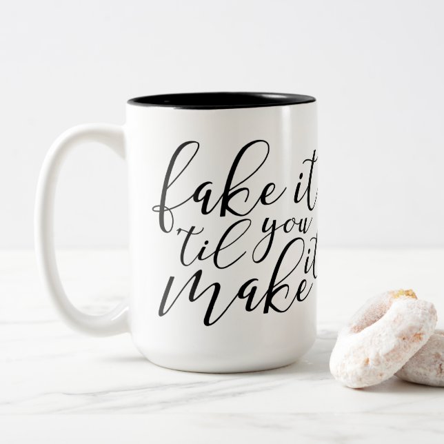 Café Em Dois Tons Falsifique-o 'até que você lhe fizer a caneca de (Com Donut)