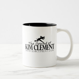 Café Em Dois Tons O som da caneca clemente do logotipo de Kim