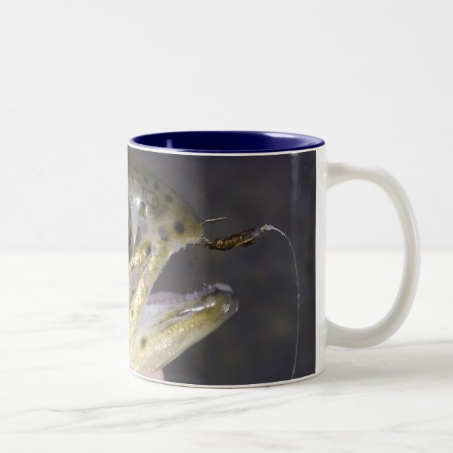 Café Em Dois Tons Obtenha enganchado na pesca com mosca - caneca de (Direita)