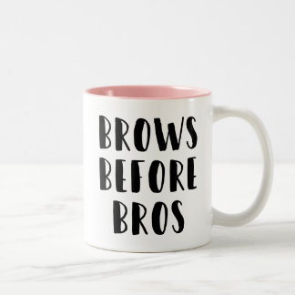 Café Em Dois Tons Testas antes da caneca da composição de Bros