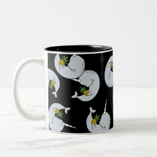 Café Em Dois Tons Vagem da caneca de Narwhals