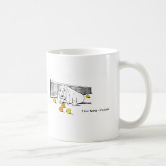 Café Engraçado Tênis tocando caneca de cesto