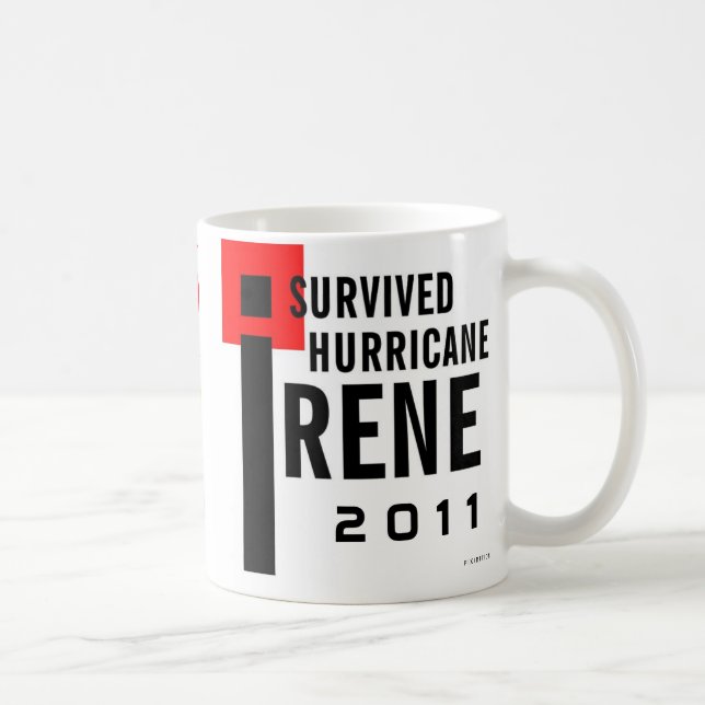 Café Eu sobrevivi à caneca de Irene do furacão (Direita)