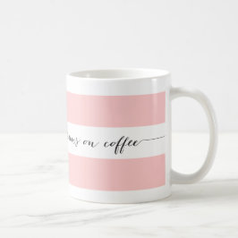 Café Executa na caneca de café, rosa